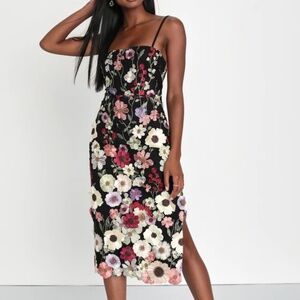 Thriving Energy Black 3D Floral Embroidered Lace-Up Midi Dress Xs